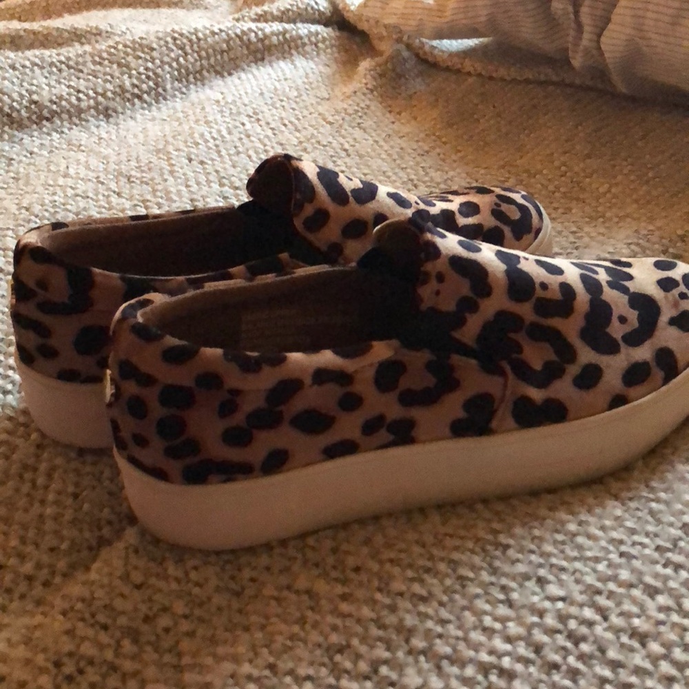 cheetah print velvet slipons